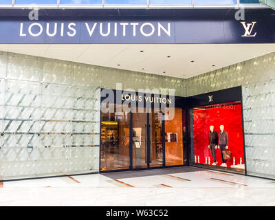 Louis Vuitton boutique IFC mall Pudong Shanghai China Stock Photo - Alamy