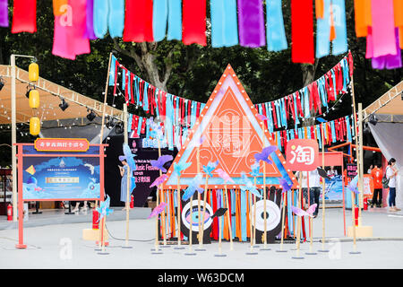 View of the 3rd Taobao Maker Festival in the West Lake Scenic Spot in Hangzhou city, east China's Zhejiang province, 13 September 2018.   Chinese Inte Stock Photo