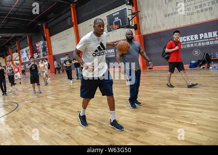 Former NBA star Tracy McGrady attends an activity at the Rucker Park in Shanghai, China, 13 September 2018. Stock Photo