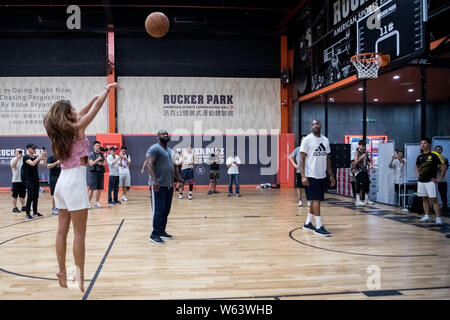 Former NBA star Tracy McGrady attends an activity at the Rucker Park in Shanghai, China, 13 September 2018. Stock Photo