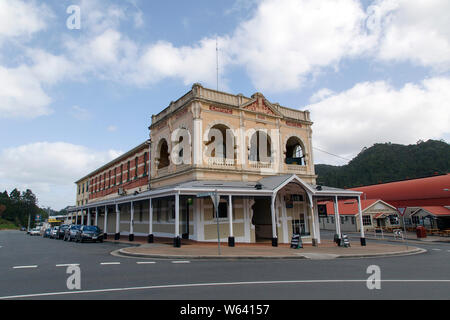 Queenstown, Tasmania: April 03, 2019: The Empire Hotel is a landmark two-storey heritage listed building located in the mining town of Queenstown. Stock Photo