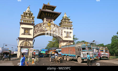 The crossing point of Birgunj which serves as border between India and Nepal is very busy. Corruption, traffic jams and chaos reflect tensions Stock Photo