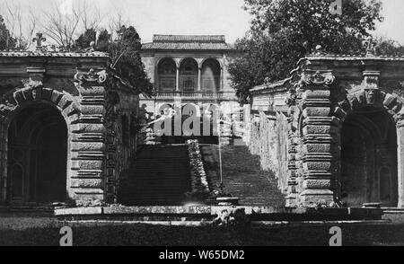 fountain of the glass or the giants, garden of Villa Farnese, caprarola 1920 Stock Photo