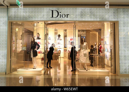 dior fashion boutique