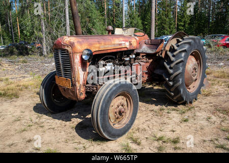 rusty old Massey-Ferguson tractor on display Stock Photo