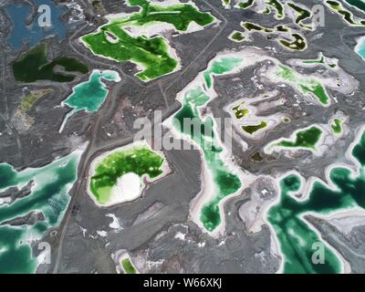 Aerial view of the Da Qaidam salt lake featuring the shape of emeralds in Haixi Mongol and Tibetan Autonomous Prefecture, northwest China's Qinghai pr Stock Photo