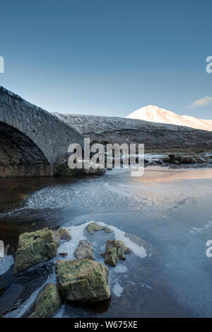 Old stone bridge along Loch Ainort, Isle of Skye Stock Photo
