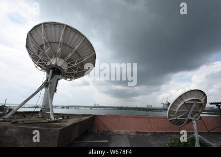 Kolkata, India. 31st July, 2019. Monsoon clouds over the Sector V, Salt Lake city. In this year the rainfall deficit is around 65% in the South Bengal Stock Photo