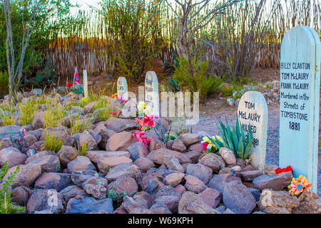 Boothill Graveyard. Billy Clayton, Tom McLaury, and Frank McLaury graves. OK Corral Shootout October 26th, 1881. 'Murdered in the streets of Tombstone Stock Photo