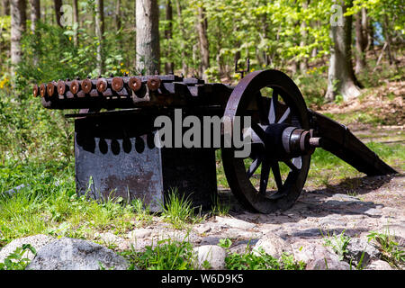 A reconstruction of the Italian artist, engineer and inventor Leonardo da Vinci’s (1452 – 1519)  “fan cannon” seen in the technology section at the little medieval village, Sundkøbing,  at the outdoor Medieval Centre in Nykøbing Falster, Denmark.  The Medieval Centre is built around the village Sundkøbing at a fjord as it was around the year 1400. Houses are authentically designed and built with the people who populate the village, men, women, children, peasants, craftsmen, warriors and knights etc dressing and work as they would back in 1400.  Canons and large trebuchets can be seen firing mi Stock Photo