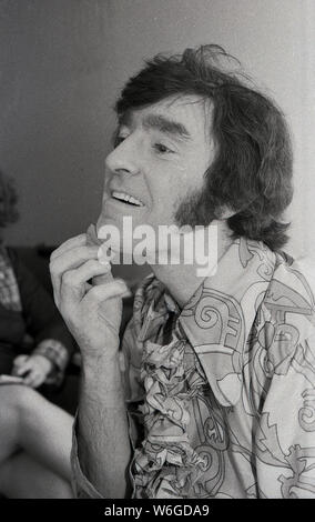 1970s Historical Lancashire Born Comedian Ken Goodwin In His Costume 1970s-historical-lancashire-born-comedian-ken-goodwin-in-his-costume