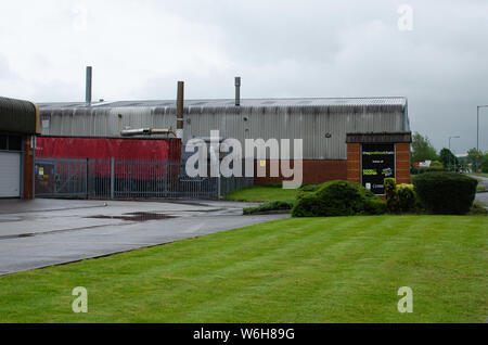 Closed The Good Food Chain production and empty parking. The location (Stone, Staffordshire) suspected in production sandwiches with Listeria bacteria Stock Photo