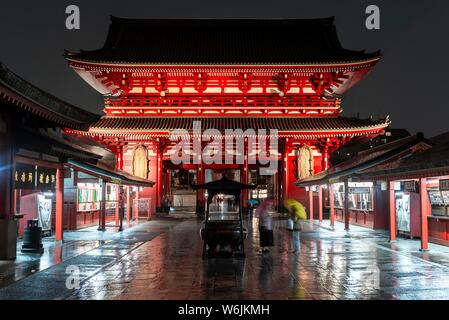 Night shot, Hozomon Gate, Buddhist temple, Senso-ji temple or Asakusa shrine, Asakusa, Tokyo, Japan Stock Photo