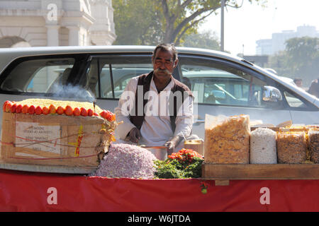 Street seller selling bhelpuri Stock Photo