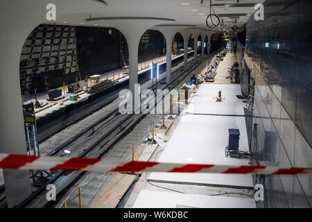 Berlin, Germany. 01st Aug, 2019. A barrier tape secures the construction site of the future subway line U5 at the U5 info station in front of the Red Town Hall. Credit: Carsten Koall/dpa/Alamy Live News Stock Photo