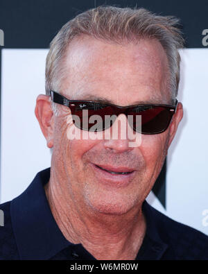 HOLLYWOOD, LOS ANGELES, CALIFORNIA, USA - AUGUST 01: Actor Kevin Costner arrives at the Los Angeles Premiere Of 20th Century Fox's 'The Art Of Racing In The Rain' held at the El Capitan Theatre on August 1, 2019 in Hollywood, Los Angeles, California, United States. (Photo by Xavier Collin/Image Press Agency) Stock Photo