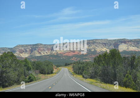 Late Spring in Southern Utah: Zion-Mt. Carmel Highway Near Mount Carmel Junction Stock Photo