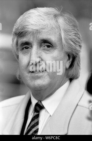 JOHN BOND, MANCHESTER CITY FC MANAGER, 1988 Stock Photo