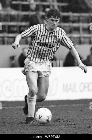 BRIAN MARWOOD, SHEFFIELD WEDNESDAY FC, 1987 Stock Photo