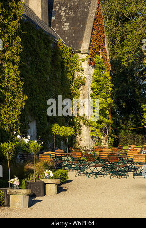 Glamping and farm accommodation at Cloughjordan House in County Tipperary, Ireland Stock Photo