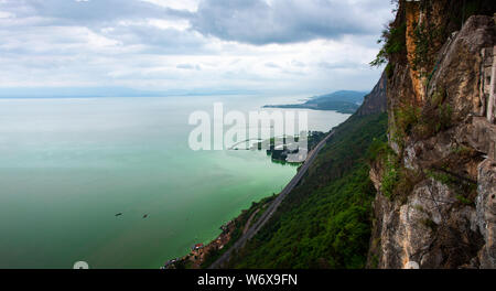 Road above Dian Lake from the Xishan mountain in Kunming, China Stock Photo