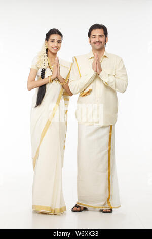Devendra Singh Blog: Traditional Dresses and Ornaments of Kerala
