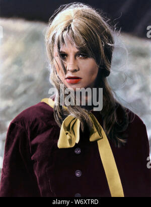 JULIE CHRISTIE in FAR FROM THE MADDING CROWD (1967), directed by JOHN SCHLESINGER. Credit: M.G.M. / Album Stock Photo