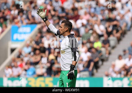 NEWCASTLE UPON TYNE, ENGLAND. 3rd August Newcastle United goalkeeper Martin Dubravka during the Pre-season Friendly match between Newcastle United and AS Saint-Etienne at St. James's Park, Newcastle on Saturday 3rd August 2019. (Credit: Steven Hadlow | MI News) Credit: MI News & Sport /Alamy Live News Stock Photo