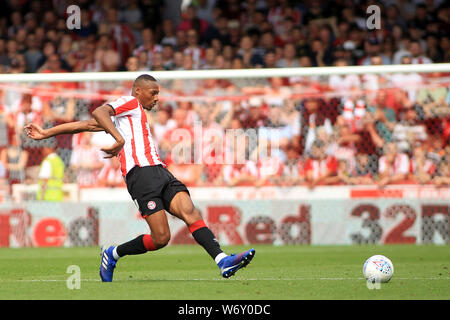 London, UK. 03rd Aug, 2019. Ethan Pinnock of Brentford in action. EFL Skybet championship match, Brentford v Birmingham City at Griffin Park stadium in London on Saturday 3rd August 2019. this image may only be used for Editorial purposes. Editorial use only, license required for commercial use. No use in betting, games or a single club/league/player publications. pic by Steffan Bowen/Andrew Orchard sports photography/Alamy Live news Credit: Andrew Orchard sports photography/Alamy Live News Stock Photo