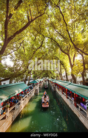 Ancient water canals in Tongli, Suzhou China. Stock Photo