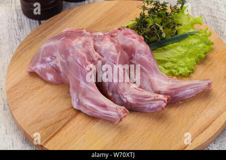 Raw rabbit legs ready for cooking Stock Photo - Alamy