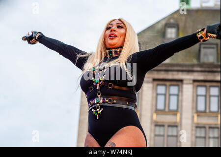 Amsterdam, Netherlands. 04th Aug, 2019. Mutya Buena is seen clapping her hands. The former member of the Sugababes, Mutya Buena, gave a performance during the final concert of the Pride Amsterdam at the Dam square, in the center of the city. On Sunday, the official end - party, where there is always a colourful collection of artists enters the stage. Credit: SOPA Images Limited/Alamy Live News Stock Photo