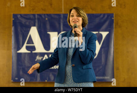 Orange, California, USA. 04th Aug, 2019. Presidential hopeful Senator ...