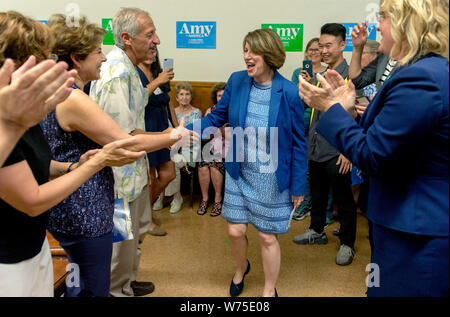 Orange, California, USA. 04th Aug, 2019. Presidential hopeful Senator ...