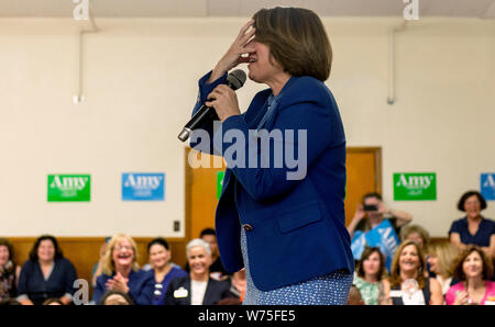 Orange, California, USA. 04th Aug, 2019. Presidential hopeful Senator ...