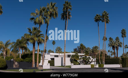 A house in Palm Springs, California, that was once the winter home of Hollywood movie stars Goldie Hawn and Kurt Russell Physical description: 1 photograph : digital, tiff file, color.  Notes: Title, date, and keywords provided by the photographer.; Stock Photo
