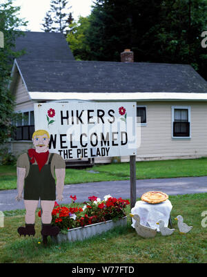 Pie lady, Sydney Pratt, gets a lot of customers from hikers on the Appalachian Trail, Monson, Maine Physical description: 1 transparency : color ; 4 x 5 in. or smaller.  Notes: Title, date, and keywords provided by the photographer.; Digital image produced by Carol M. Highsmith to represent her original film transparency; some details may differ between the film and the digital images.; Forms part of the Selects Series in the Carol M. Highsmith Archive.; Gift and purchase; Carol M. Highsmith; 2011; (DLC/PP-2011:124).; Stock Photo