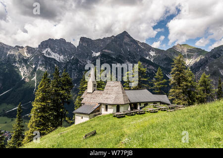 The charming mountain side chapel of St Magdalena in the Gschnitztal valley near Steinach in Tirol a small town on the Brenner Pass road. Stock Photo