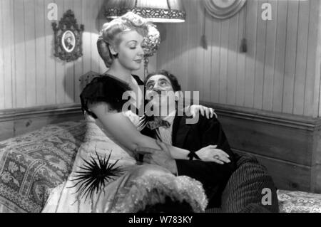 JUNE MACCLOY, GROUCHO MARX, GO WEST, 1940 Stock Photo