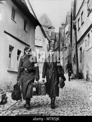 OSKAR WERNER, HILDEGARD KNEF, DECISION BEFORE DAWN, 1951 Stock Photo