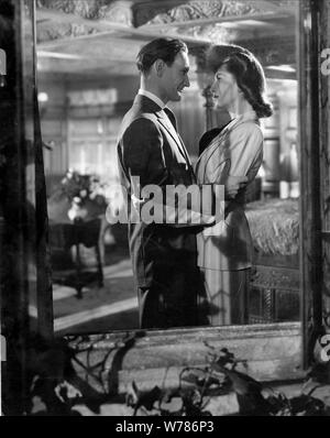 TREVOR HOWARD, DEBORAH KERR, I SEE A DARK STRANGER, 1946 Stock Photo