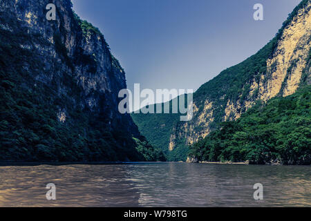 Detail photograph of Sumidero canyon in Chiapas Mexico Stock Photo