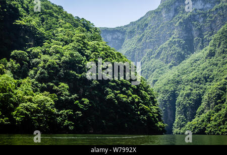 Detail photograph of Sumidero canyon in Chiapas Mexico Stock Photo