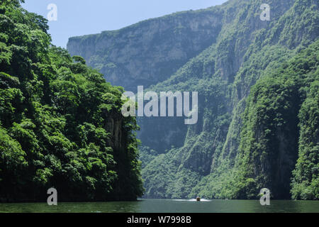 Detail photograph of Sumidero canyon in Chiapas Mexico Stock Photo