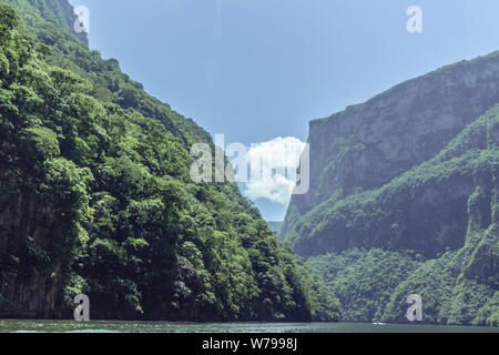 Detail photograph of Sumidero canyon in Chiapas Mexico Stock Photo