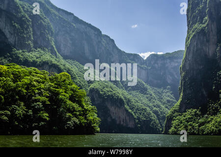 Detail photograph of Sumidero canyon in Chiapas Mexico Stock Photo