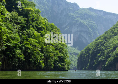 Detail photograph of Sumidero canyon in Chiapas Mexico Stock Photo