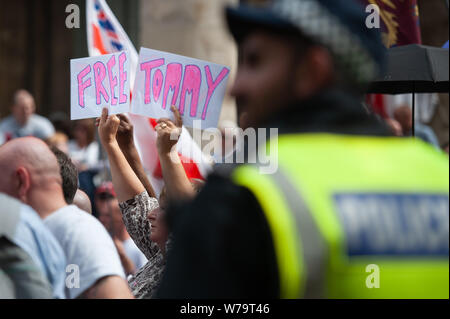 Oxford Circus, London, UK. 3rd August 2019. Hundreds of pro and anti Tommy Robinson supporters clash with police in central London  Pictured: Hundreds Stock Photo