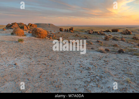 Red Rock Coulee near the Towns of Orion and Seven Persons, Alberta, Canada Stock Photo