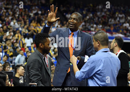 Congolese American former professional basketball player Dikembe Mutombo is pictured in a basketball match against Minnesota Timberwolves during the N Stock Photo